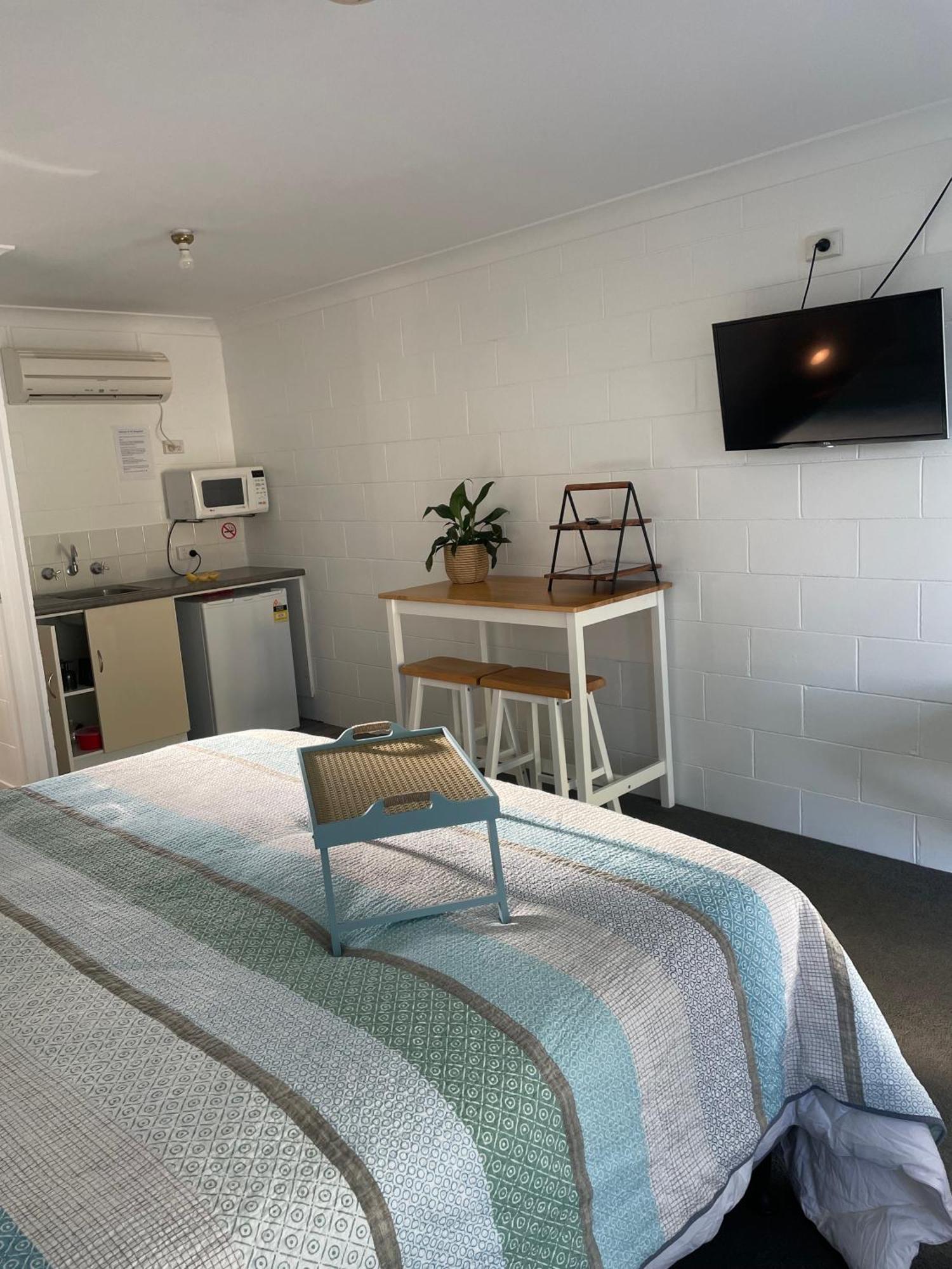 Bungalow Motel Gilgandra Exterior photo